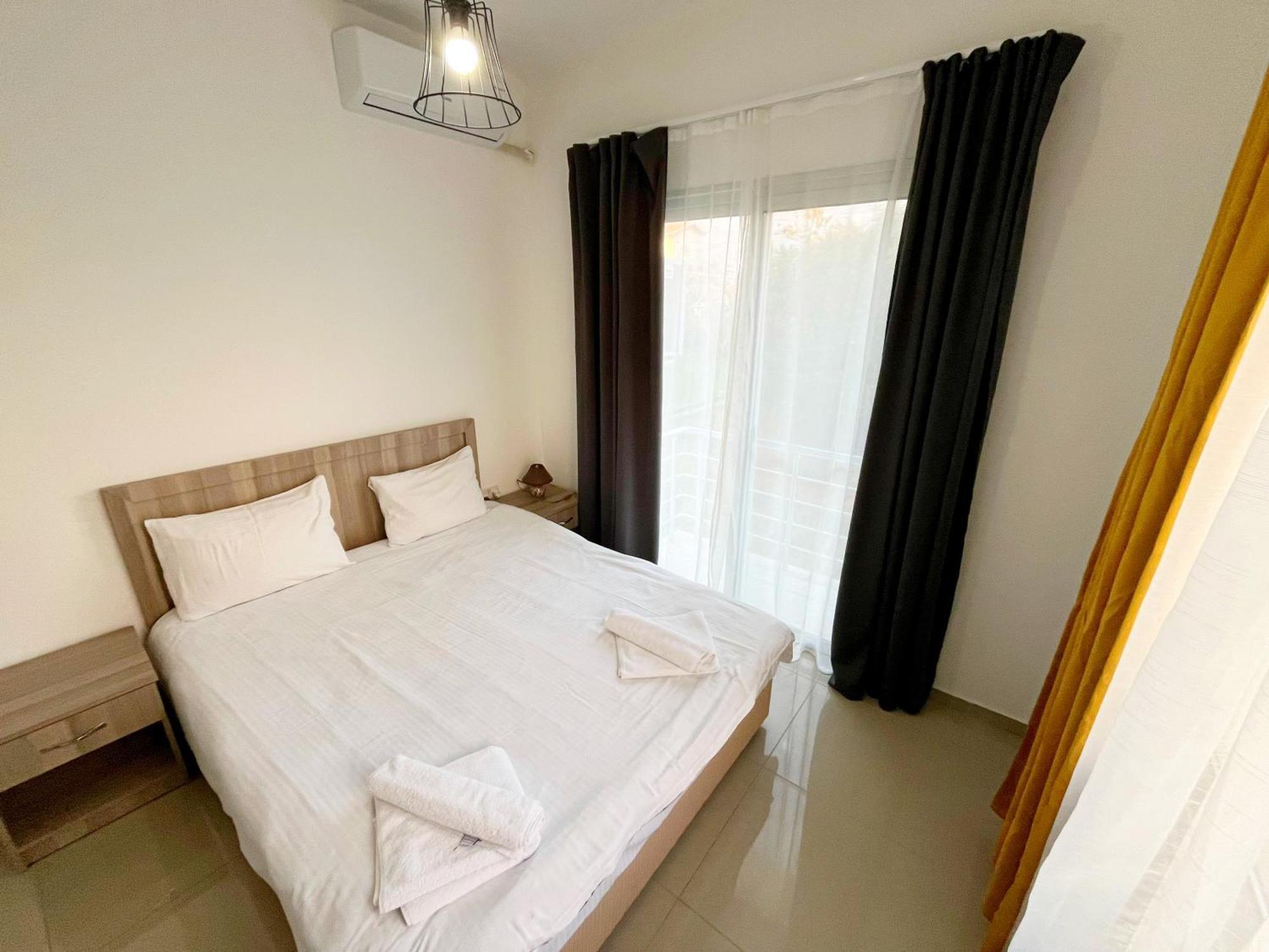 Quitet Two Bedroom Apartment With Private Garden Lukomorye D2 Karavas  Exterior foto